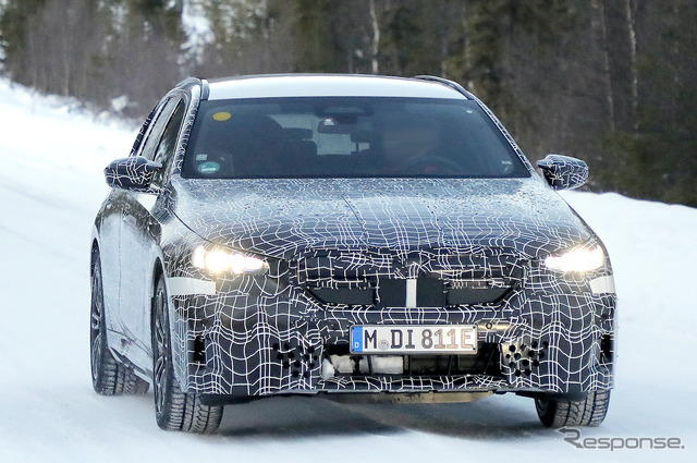 BMW i5ツーリング プロトタイプ（スクープ写真）