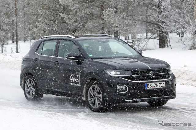 VW T-Cross 改良新型プロトタイプ（スクープ写真）