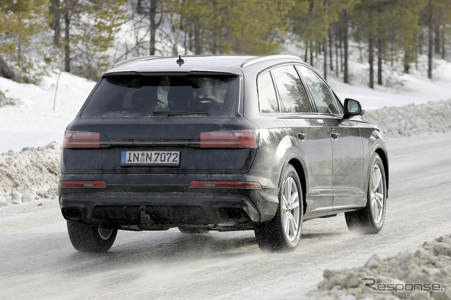 アウディ Q7 改良新型プロトタイプ（スクープ写真）