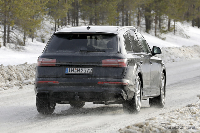 アウディ Q7 改良新型プロトタイプ（スクープ写真）