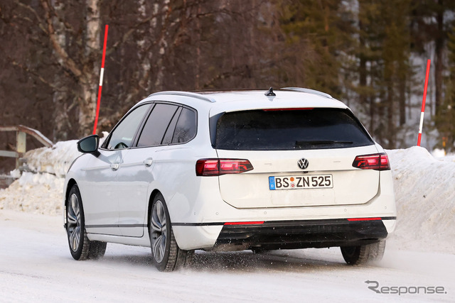 VW パサート ヴァリアント 次期型プロトタイプ（スクープ写真）