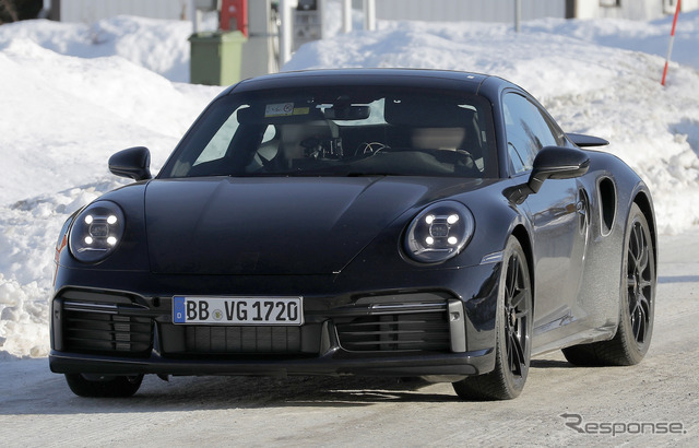 ポルシェ 911ターボ 改良新型プロトタイプ（スクープ写真）