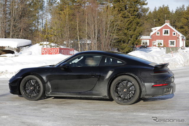 ポルシェ 911ターボ 改良新型プロトタイプ（スクープ写真）