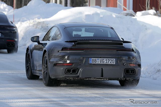 ポルシェ 911ターボ 改良新型プロトタイプ（スクープ写真）