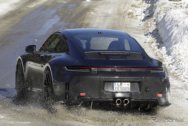 ポルシェ 911 GT3ツーリング 改良新型プロトタイプ（スクープ写真）