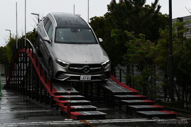 GLC 220 d 4MATIC（ISG 搭載モデル）