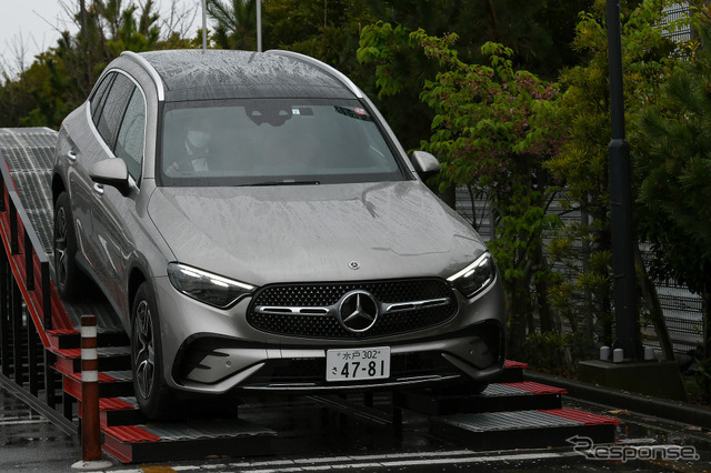 GLC 220 d 4MATIC（ISG 搭載モデル）