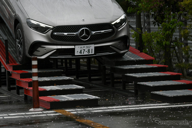 GLC 220 d 4MATIC（ISG 搭載モデル）