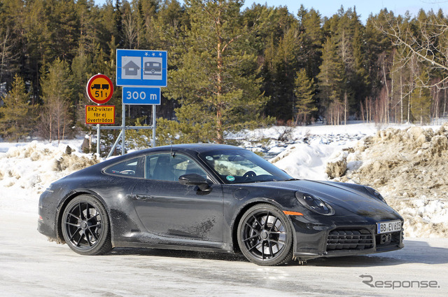 ポルシェ 911 GTS 改良新型プロトタイプ（スクープ写真）