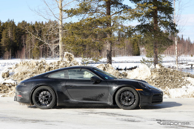 ポルシェ 911 GTS 改良新型プロトタイプ（スクープ写真）