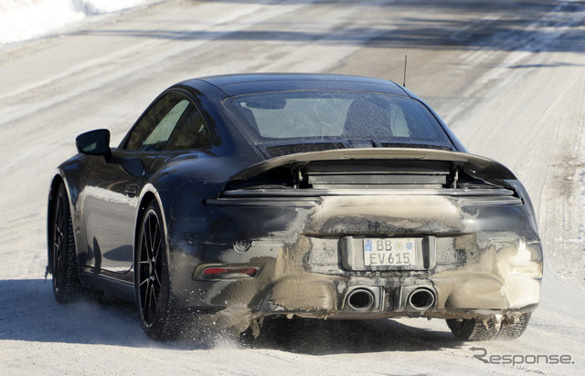 ポルシェ 911 GTS 改良新型プロトタイプ（スクープ写真）