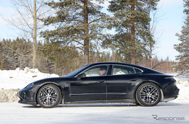 ポルシェ タイカン 改良新型プロトタイプ（スクープ写真）
