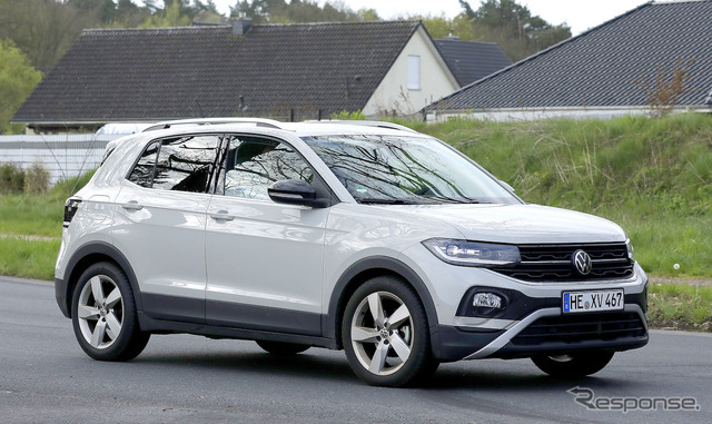 VW T-Cross 改良新型プロトタイプ（スクープ写真）