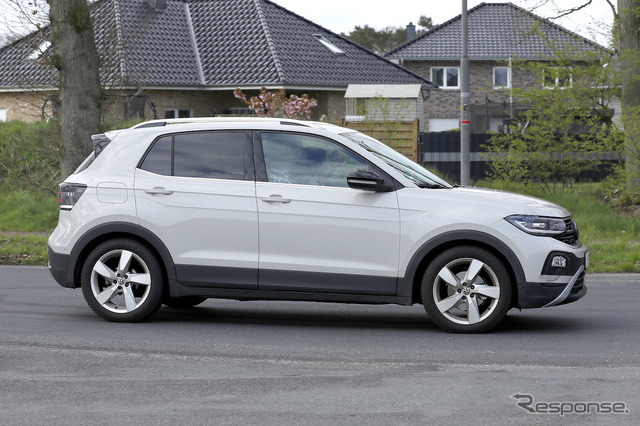 VW T-Cross 改良新型プロトタイプ（スクープ写真）