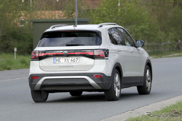 VW T-Cross 改良新型プロトタイプ（スクープ写真）