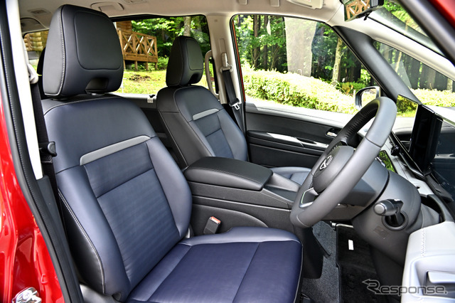 日産 セレナ e-POWER LUXION