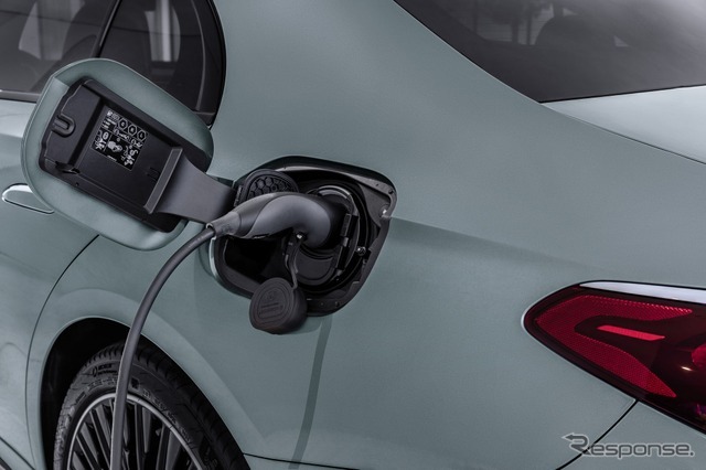 メルセデスベンツ Eクラス・セダン 新型のPHEV
