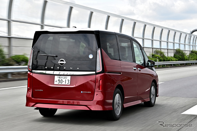 日産 セレナ e-POWER LUXION