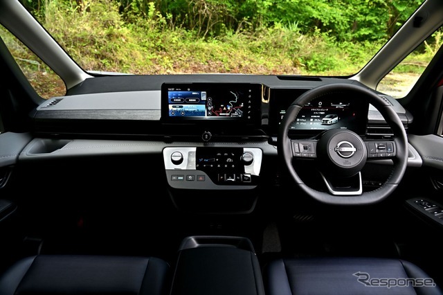 日産 セレナ e-POWER LUXION