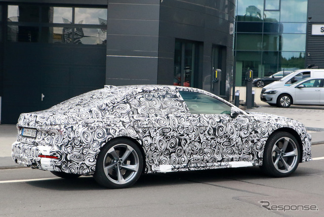 アウディ RS7と思われるプロトタイプ（スクープ写真）