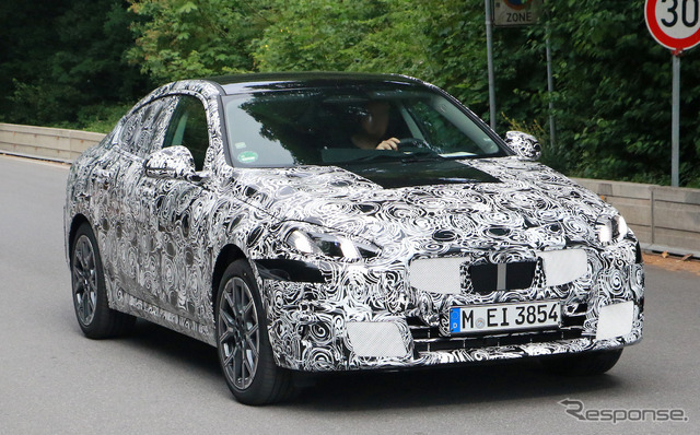 BMW 2シリーズ グランクーペ 次期型プロトタイプ（スクープ写真）