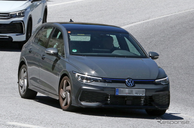 VW ゴルフ GTE 改良新型プロトタイプ（スクープ写真）