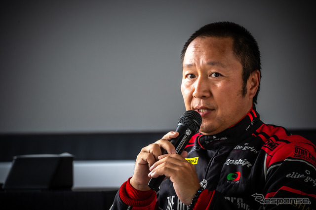 レーシングドライバー 井入宏之氏