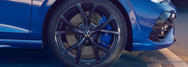 VW ゴルフR 20イヤーズ ブルーブレーキキャリパー／19インチアルミホイール