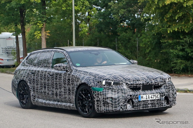BMW M5 ツーリング プロトタイプ（スクープ写真）