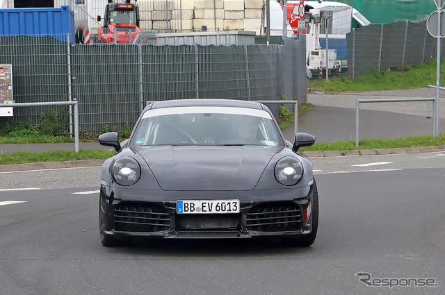 ポルシェ 911 GTSハイブリッド プロトタイプ エアロパッケージ（スクープ写真）