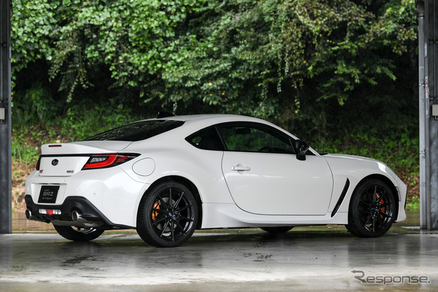 スバル BRZ STIスポーツ