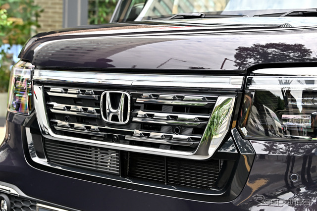 N-BOX CUSTOM PREMIUM STYLE