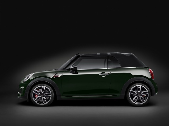 新型MINI コンバーチブルのジョンクーパーワークス