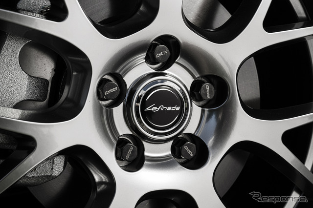 MID Lefinada MOTION3／19×7.0J IN40 235/55R19