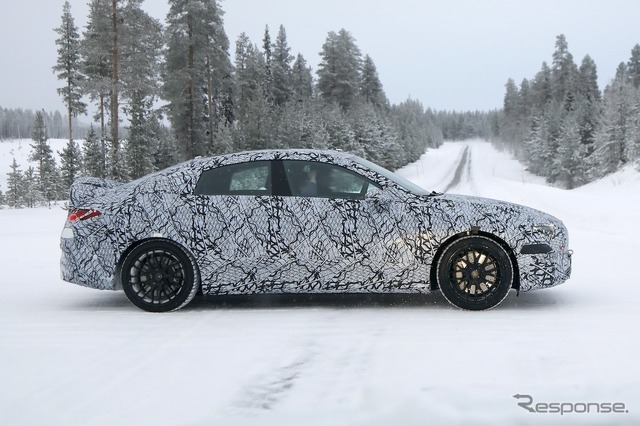 メルセデスAMG EQAセダン プロトタイプ（スクープ写真）