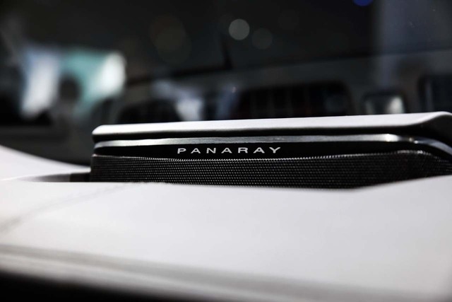 『Bose Panaray System』の核となるセンタースピーカー