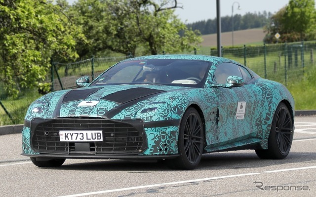 アストンマーティン DBS 後継 V12スーパーカーのプロトタイプ（スクープ写真）