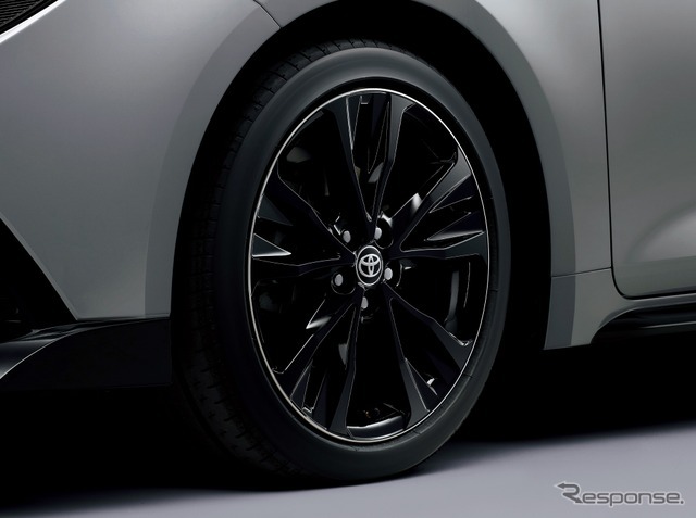 トヨタ カローラ/カローラツーリング 特別仕様車 ACTIVE SPORT 215/45R17タイヤ＆17×7 1/2 アルミホイール（切削光輝＋ピアノブラック塗装）
