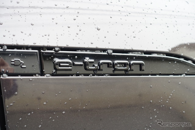 アウディ Q8スポーツバック 55 e-tron