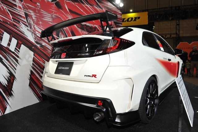 無限 シビック TYPE R コンセプト（東京オートサロン16）