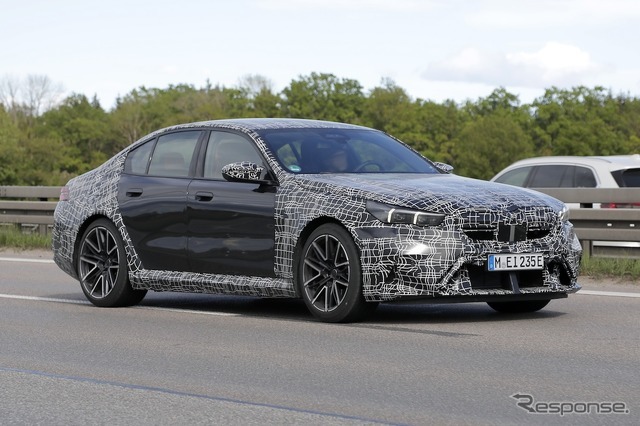 BMW M5 セダン 次期型プロトタイプ（スクープ写真）