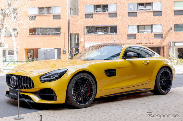 初代メルセデスAMG GTも展示。