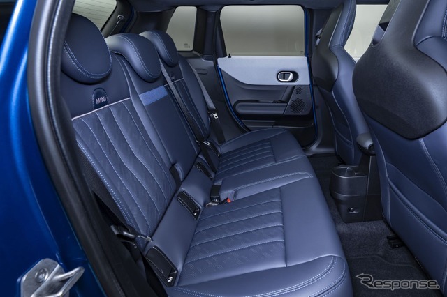 新型MINI クーパー 5ドア