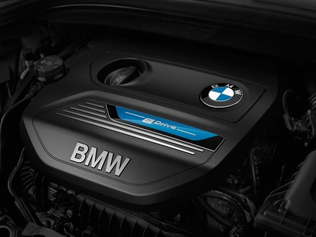 BMW 225xeアクティブ ツアラー