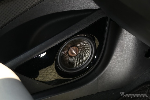 ミッドバスにはブラムのWS6Multixを用いる。同ブランドのフラッグシップモデルであり高音質さでも定評のモデル。