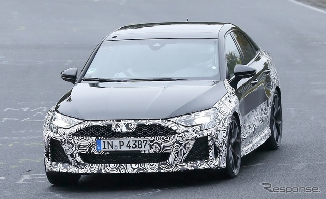 アウディ RS 3 セダン 改良新型プロトタイプ（スクープ写真）