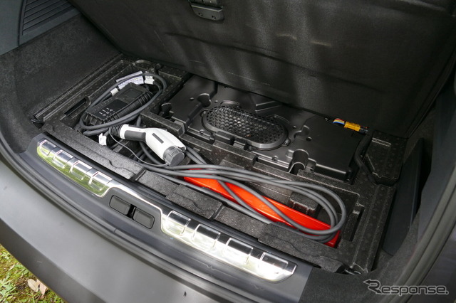 シトロエンC5 X HYPNOS PLUG-IN HYBRID