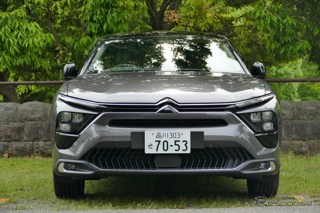 シトロエンC5 X HYPNOS PLUG-IN HYBRID