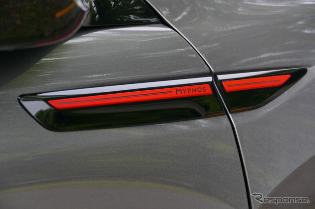 シトロエンC5 X HYPNOS PLUG-IN HYBRID