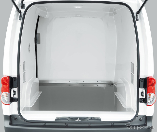 NV200バネット保冷バン